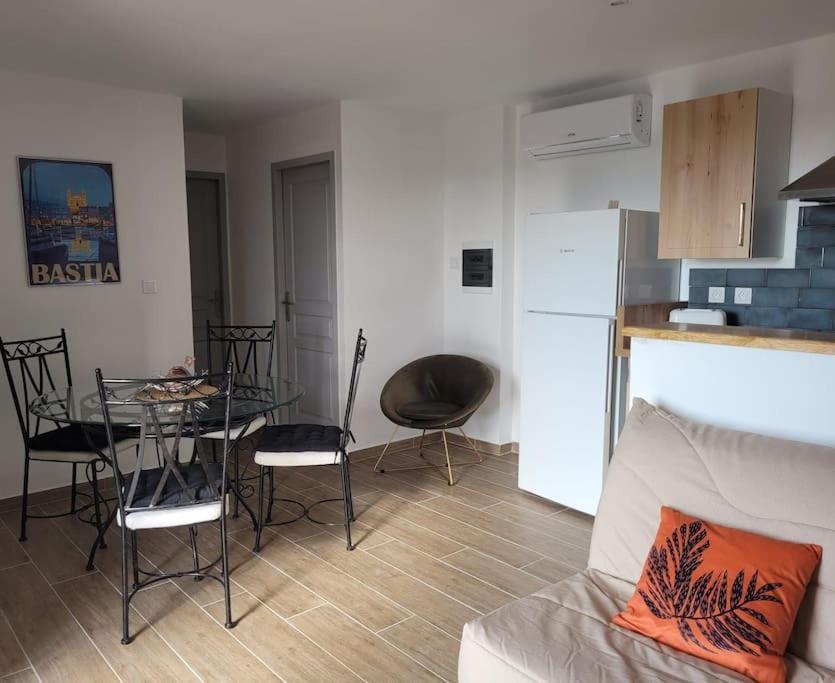 Charmant Petit Logement A 3 Kms De La Plage Belgodère Exterior foto